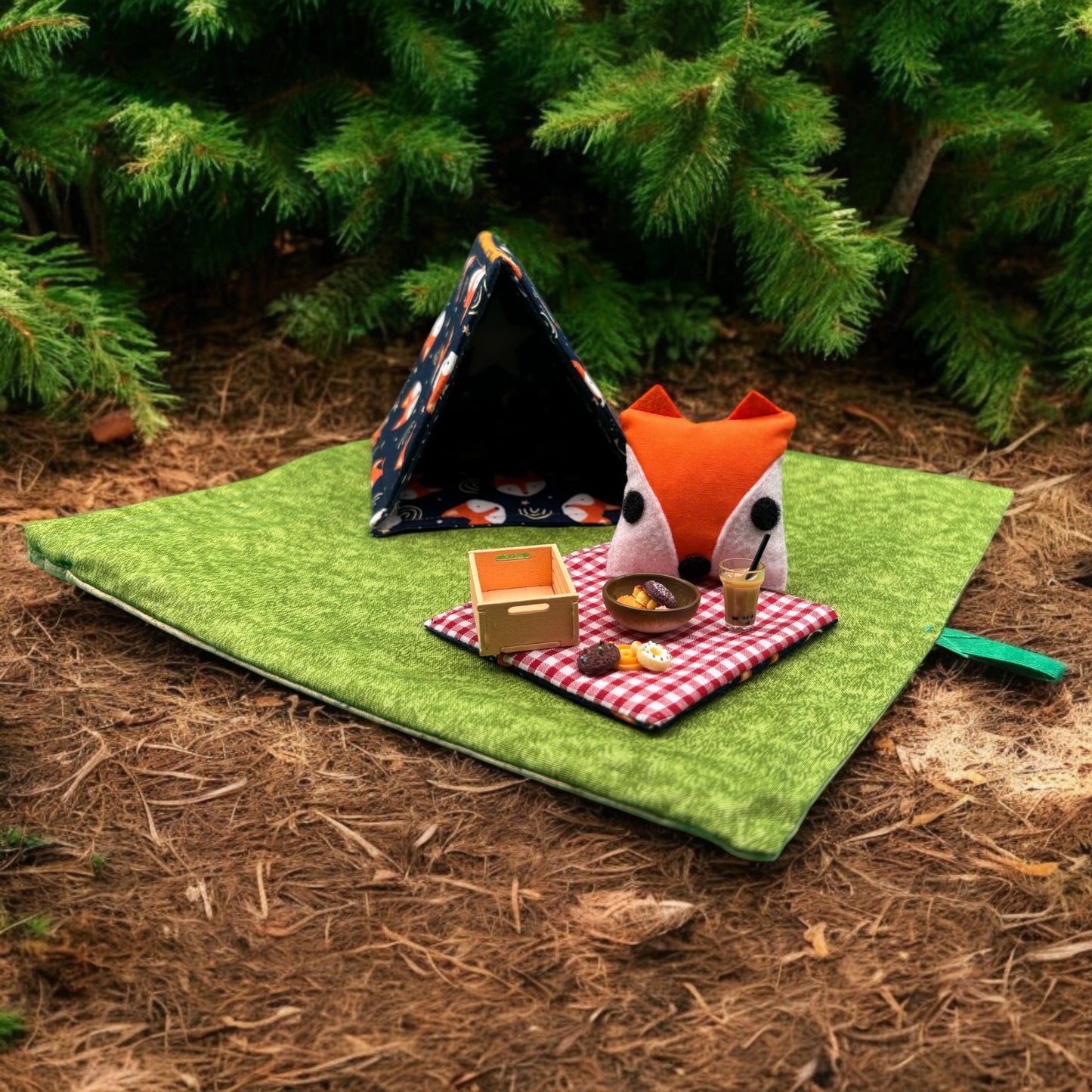Z1.Miniature Fox Camping Playset
